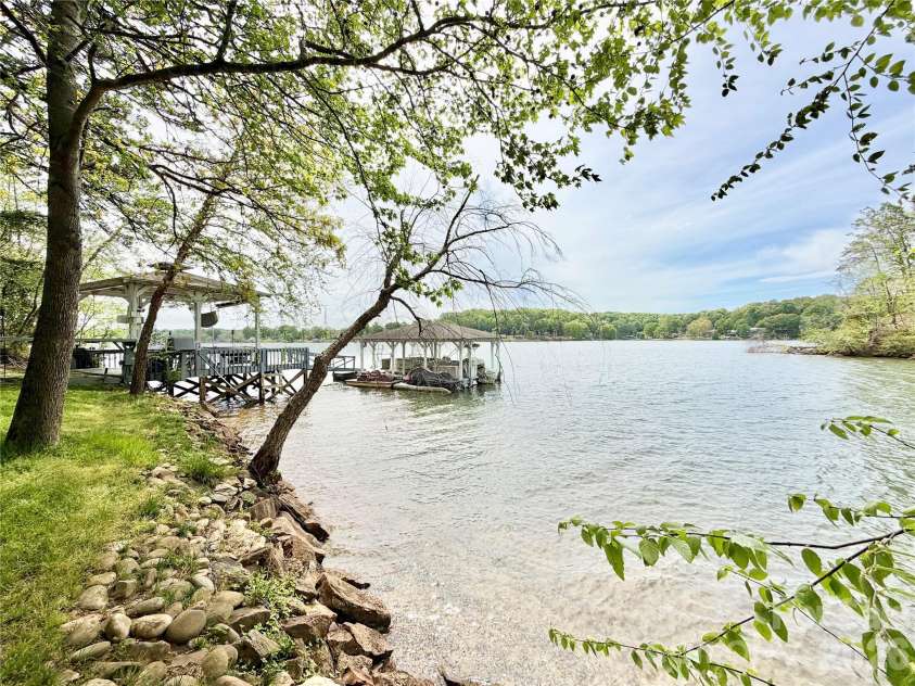 226 Riverwalk Road, Stony Point, NC 28678.  MLS# CAR4369490, YatesRealty ID 17904. 