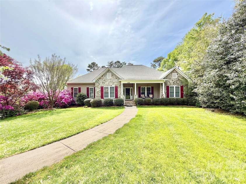 226 Riverwalk Road, Stony Point, NC 28678.  MLS# CAR4369490, YatesRealty ID 17904. 