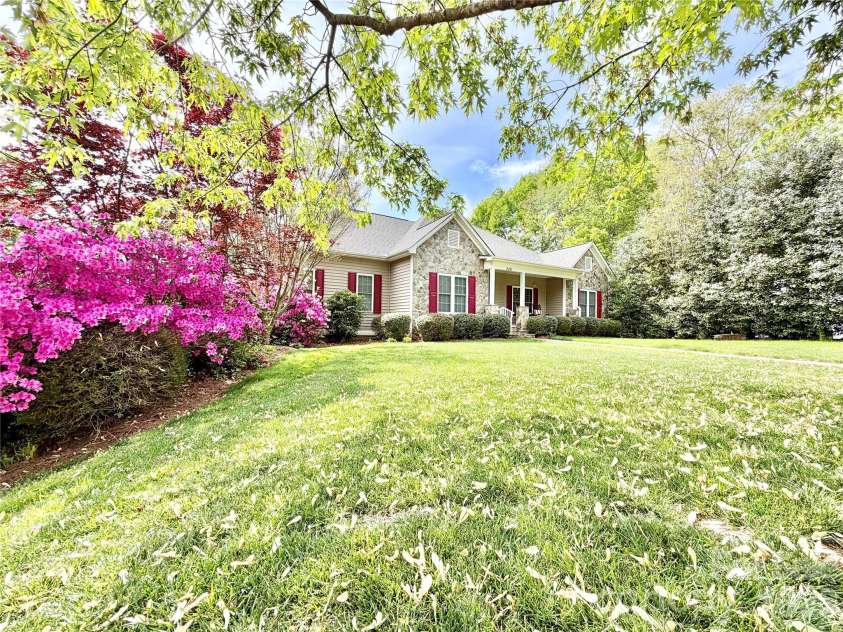 226 Riverwalk Road, Stony Point, NC 28678.  MLS# CAR4369490, YatesRealty ID 17904. 