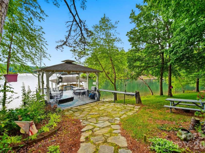 226 Riverwalk Road, Stony Point, NC 28678.  MLS# CAR4369490, YatesRealty ID 17904. 