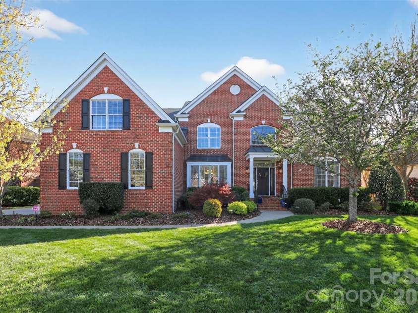 5902 Legacy Circle, Charlotte, NC 28277.  MLS# CAR4364748, YatesRealty ID 17905. 