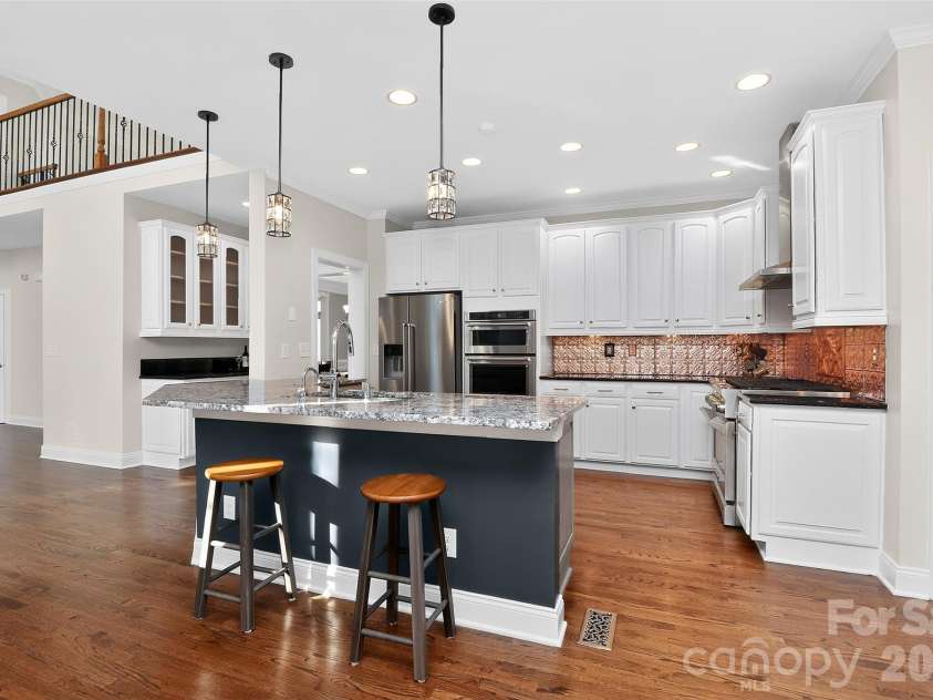 5902 Legacy Circle, Charlotte, NC 28277.  MLS# CAR4364748, YatesRealty ID 17905. 
