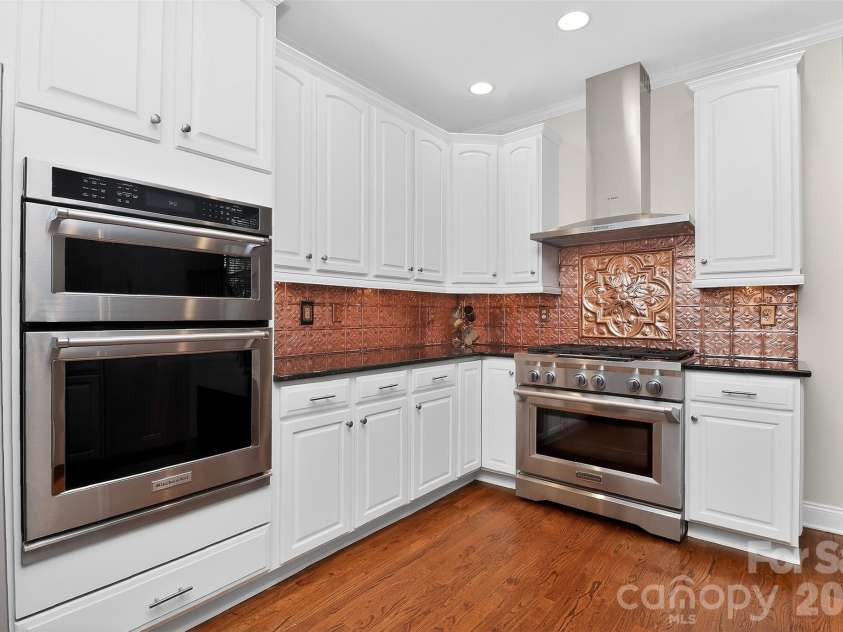 5902 Legacy Circle, Charlotte, NC 28277.  MLS# CAR4364748, YatesRealty ID 17905. 