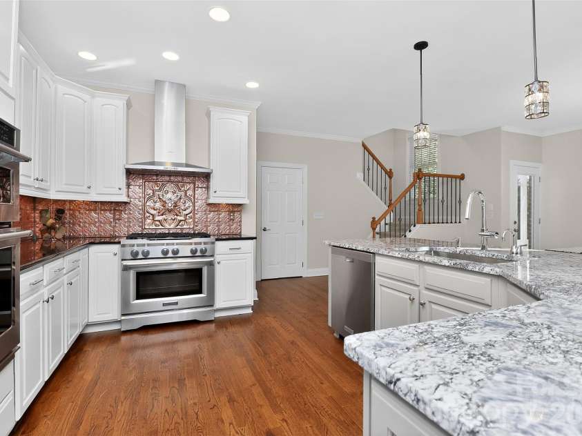 5902 Legacy Circle, Charlotte, NC 28277.  MLS# CAR4364748, YatesRealty ID 17905. 