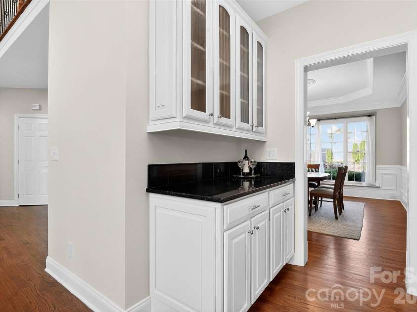 5902 Legacy Circle, Charlotte, NC 28277.  MLS# CAR4364748, YatesRealty ID 17905. 