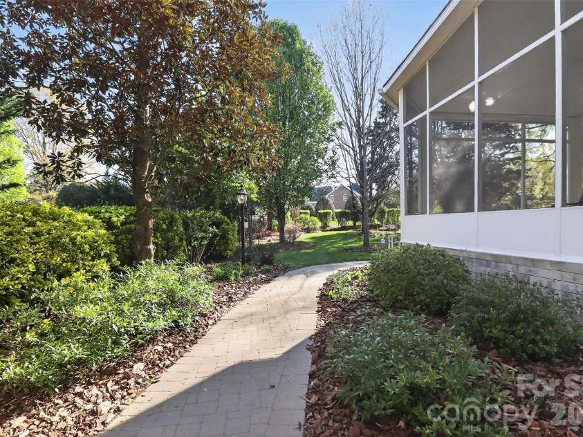 5902 Legacy Circle, Charlotte, NC 28277.  MLS# CAR4364748, YatesRealty ID 17905. 