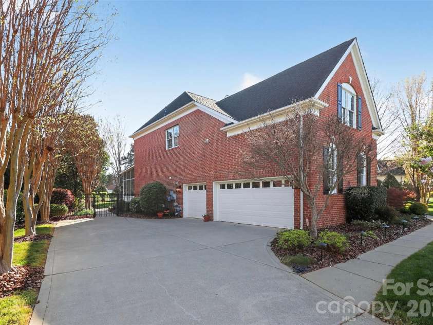 5902 Legacy Circle, Charlotte, NC 28277.  MLS# CAR4364748, YatesRealty ID 17905. 