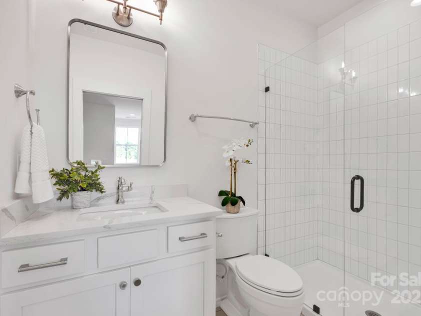 421 Delburg Mill Alley Drive, Davidson, NC 28036.  MLS# CAR4214101, YatesRealty ID 17906. Bathroom 3