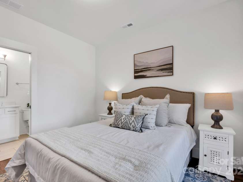 421 Delburg Mill Alley Drive, Davidson, NC 28036.  MLS# CAR4214101, YatesRealty ID 17906. Bedroom 3