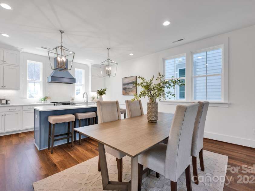 421 Delburg Mill Alley Drive, Davidson, NC 28036.  MLS# CAR4214101, YatesRealty ID 17906. Kitchen/Dining