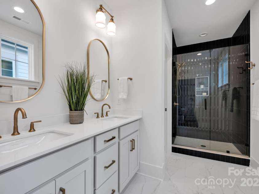 421 Delburg Mill Alley Drive, Davidson, NC 28036.  MLS# CAR4214101, YatesRealty ID 17906. Owner's Bathroom