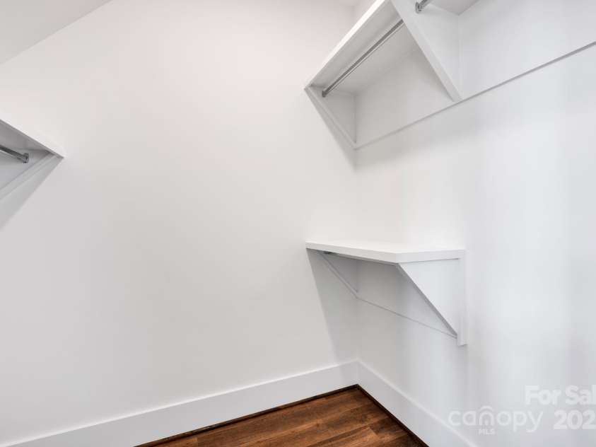 421 Delburg Mill Alley Drive, Davidson, NC 28036.  MLS# CAR4214101, YatesRealty ID 17906. Owner's Bedroom Closet