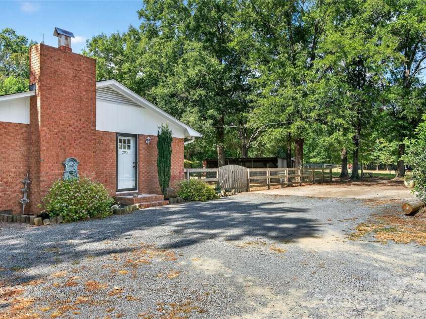 205 Airport Road, Monroe, NC 28110.  MLS# CAR4373190, YatesRealty ID 17907. 