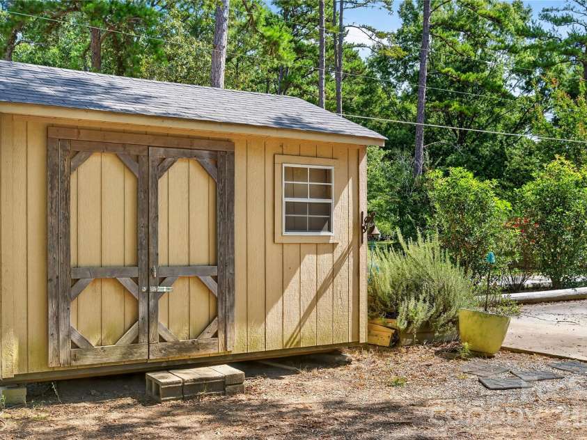 205 Airport Road, Monroe, NC 28110.  MLS# CAR4373190, YatesRealty ID 17907. 