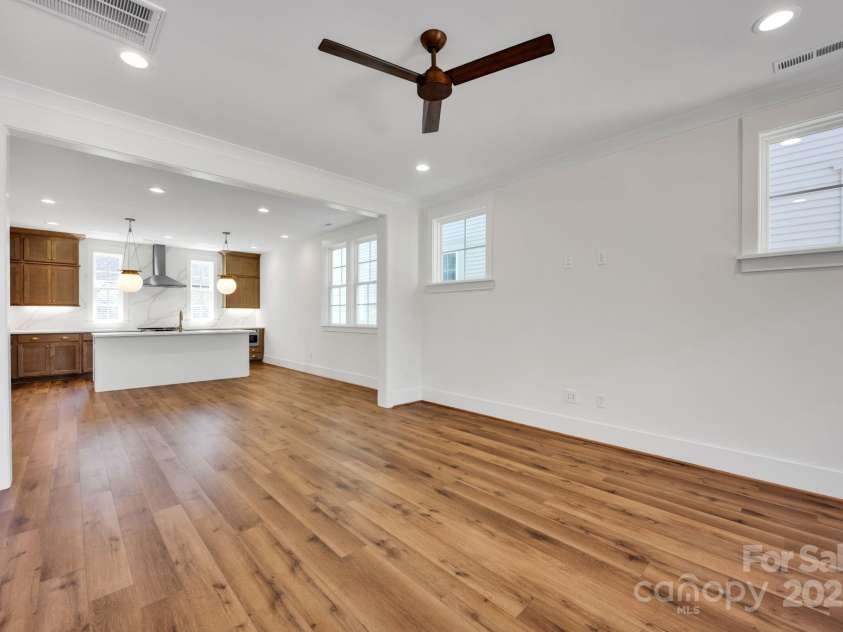 425 Delburg Mill Alley Drive, Davidson, NC 28036.  MLS# CAR4215325, YatesRealty ID 17907. Family Room