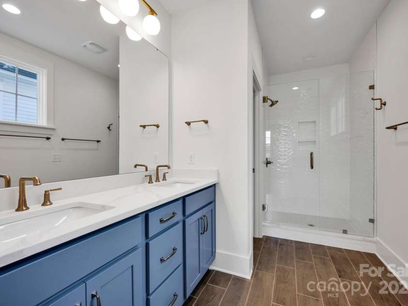 425 Delburg Mill Alley Drive, Davidson, NC 28036.  MLS# CAR4215325, YatesRealty ID 17907. Owner's Bathroom