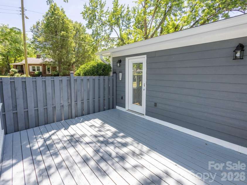 40 Oakley Road, Asheville, NC 28803.  MLS# CAR4371175, YatesRealty ID 17908. 