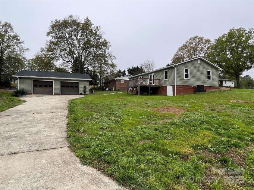 8124 Wood Street, Mount Pleasant, NC 28124.  MLS# CAR4241230, YatesRealty ID 17908. 