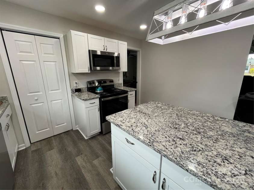 8124 Wood Street, Mount Pleasant, NC 28124.  MLS# CAR4241230, YatesRealty ID 17908. 