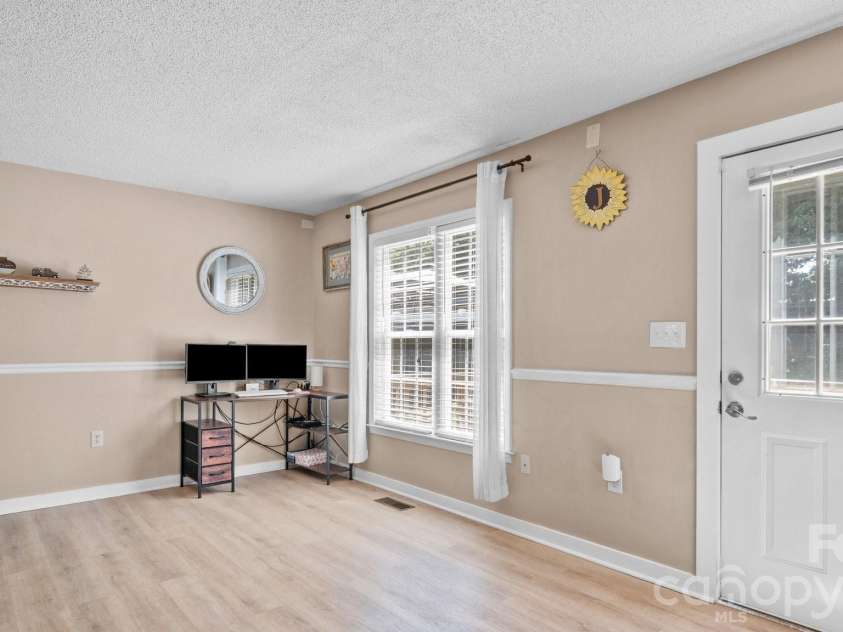 2170 Charles Towne Court, Kannapolis, NC 28083.  MLS# CAR4372711, YatesRealty ID 17909. 