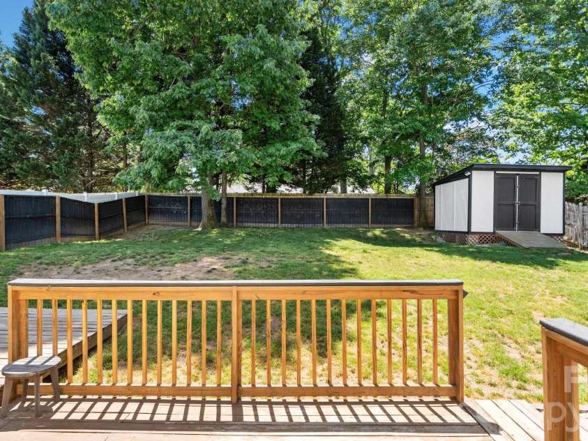 2170 Charles Towne Court, Kannapolis, NC 28083.  MLS# CAR4372711, YatesRealty ID 17909. 