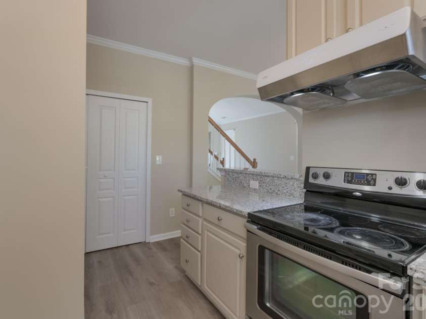 643 Brickdust Court, Fort Mill, SC 29708.  MLS# CAR4245809, YatesRealty ID 17909. 