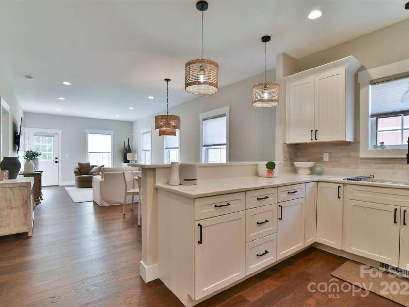 310 Portmanvilla Road, Black Mountain, NC 28711.  MLS# CAR4247899, YatesRealty ID 17910. 