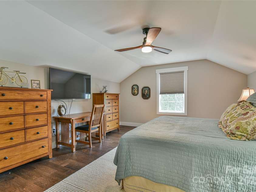 310 Portmanvilla Road, Black Mountain, NC 28711.  MLS# CAR4247899, YatesRealty ID 17910. 