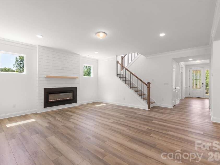 5944 Bakers Point, Hickory, NC 28602.  MLS# CAR4373457, YatesRealty ID 17910. Living room