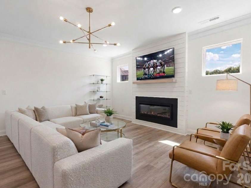 5944 Bakers Point, Hickory, NC 28602.  MLS# CAR4373457, YatesRealty ID 17910. Living room staged