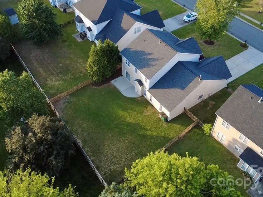 10923 Amherst Glen Drive, Charlotte, NC 28213.  MLS# CAR4250195, YatesRealty ID 17911. 