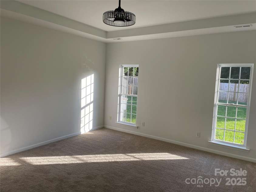 10923 Amherst Glen Drive, Charlotte, NC 28213.  MLS# CAR4250195, YatesRealty ID 17911. Master Bedroom