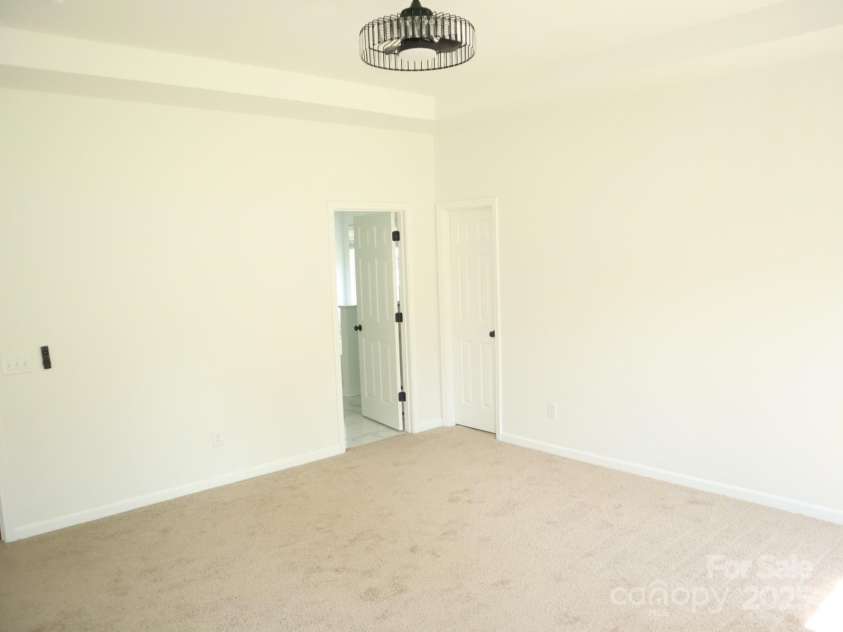 10923 Amherst Glen Drive, Charlotte, NC 28213.  MLS# CAR4250195, YatesRealty ID 17911. Master Bedroom