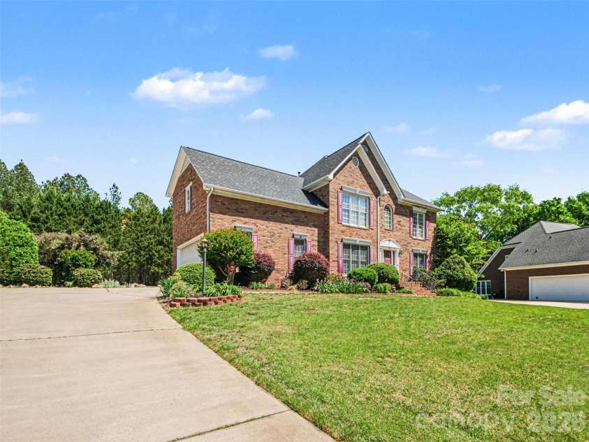 6021 Havencrest Court, Concord, NC 28027.  MLS# CAR4373729, YatesRealty ID 17911. 