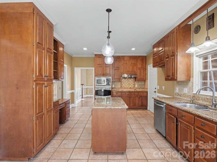 6021 Havencrest Court, Concord, NC 28027.  MLS# CAR4373729, YatesRealty ID 17911. 