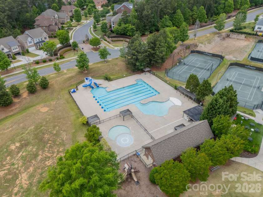 17036 Challory Glen Way, Charlotte, NC 28278.  MLS# CAR4373759, YatesRealty ID 17912. 