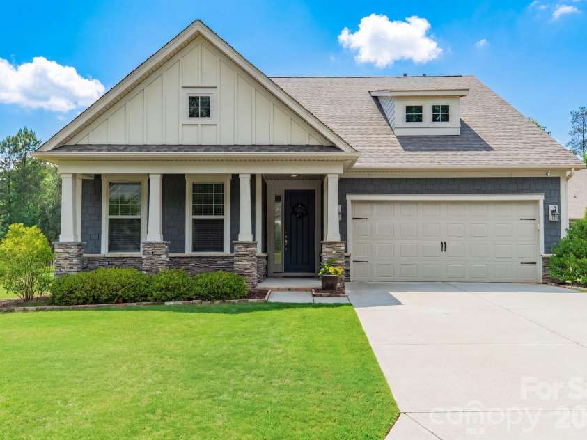 17036 Challory Glen Way, Charlotte, NC 28278.  MLS# CAR4373759, YatesRealty ID 17912. 