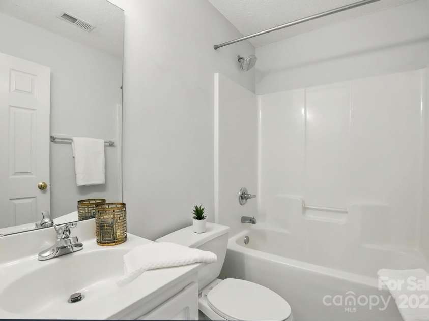 3327 Flagler Circle, Midland, NC 28107.  MLS# CAR4251197, YatesRealty ID 17912. 