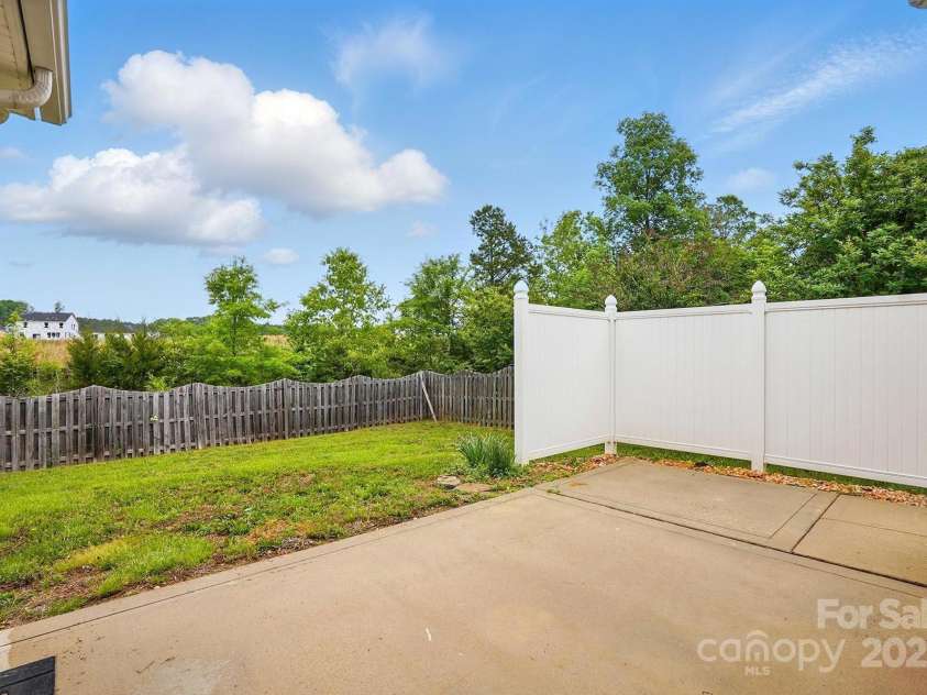 3327 Flagler Circle, Midland, NC 28107.  MLS# CAR4251197, YatesRealty ID 17912. 