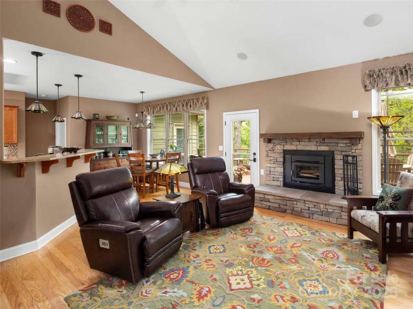 60 Bent Creek Preserve Road, Asheville, NC 28806.  MLS# CAR4251914, YatesRealty ID 17913. Open living space