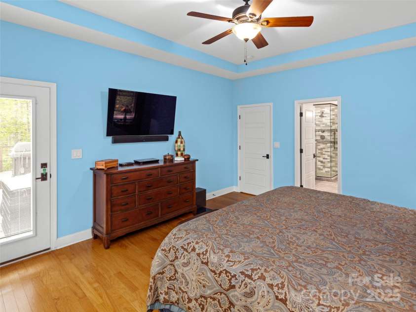 60 Bent Creek Preserve Road, Asheville, NC 28806.  MLS# CAR4251914, YatesRealty ID 17913. Primary bedroom