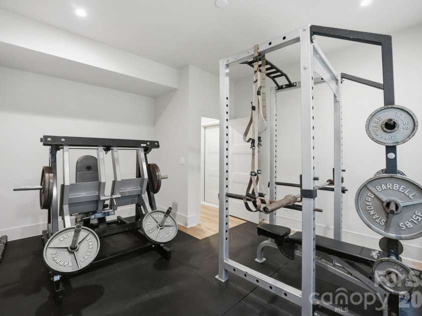 6010 Old Providence Lane, Charlotte, NC 28226.  MLS# CAR4373748, YatesRealty ID 17913. Exercise room/flex space 