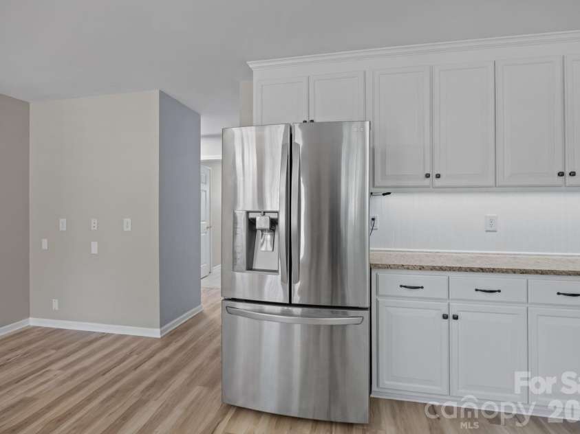 417 Deerfield Drive, Mount Holly, NC 28120.  MLS# CAR4374640, YatesRealty ID 17914. 
