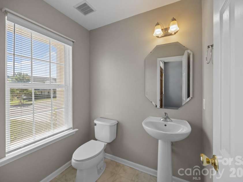 417 Deerfield Drive, Mount Holly, NC 28120.  MLS# CAR4374640, YatesRealty ID 17914. 