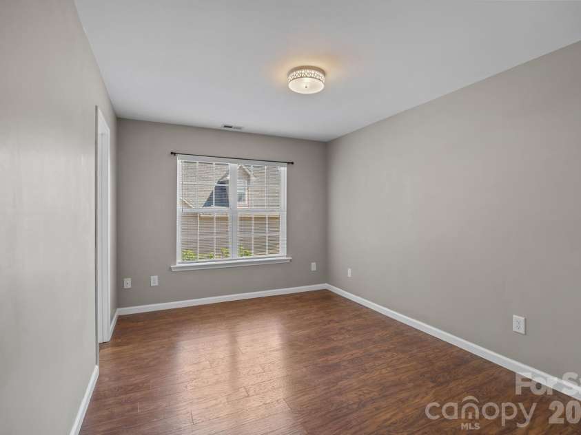 417 Deerfield Drive, Mount Holly, NC 28120.  MLS# CAR4374640, YatesRealty ID 17914. 