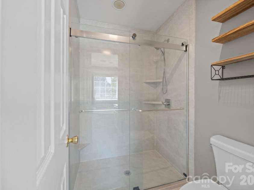 417 Deerfield Drive, Mount Holly, NC 28120.  MLS# CAR4374640, YatesRealty ID 17914. 