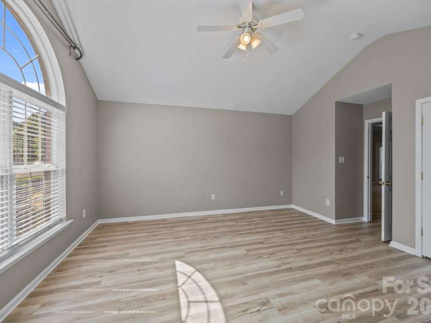 417 Deerfield Drive, Mount Holly, NC 28120.  MLS# CAR4374640, YatesRealty ID 17914. 