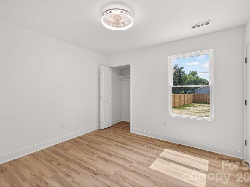 622 Catawba Avenue, Mount Holly, NC 28120.  MLS# CAR4374911, YatesRealty ID 17915. 