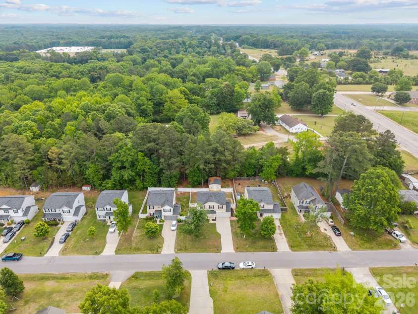 2010 Park Drive, Lancaster, SC 29720.  MLS# CAR4375154, YatesRealty ID 17916. 