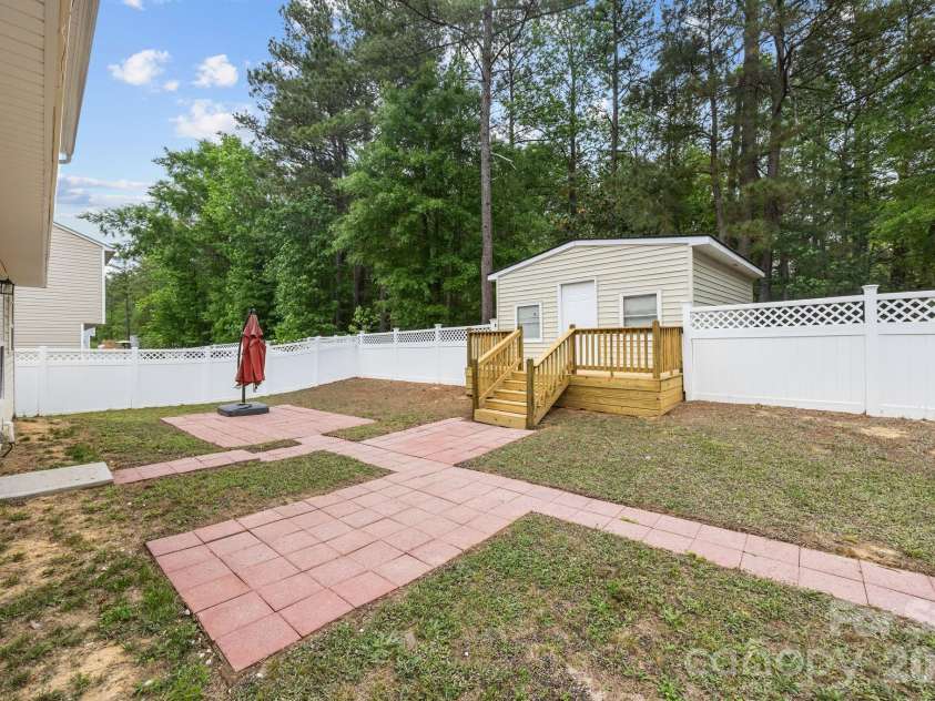 2010 Park Drive, Lancaster, SC 29720.  MLS# CAR4375154, YatesRealty ID 17916. Backyard